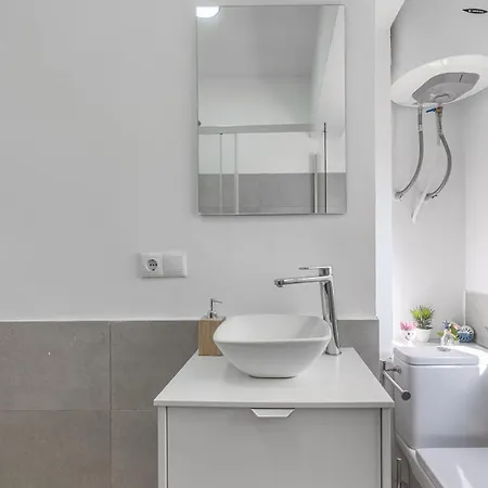 Apto En El Corazón De *